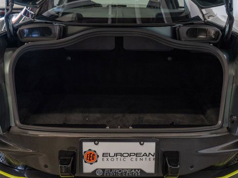 Used 2019 Aston Martin DB11 AMR image 39