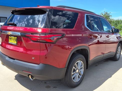 Used 2023 Chevrolet Traverse LT FWD image 8