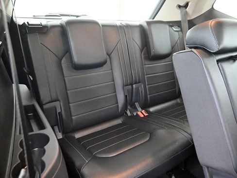 Used 2019 Volkswagen Atlas SEL Premium image 28