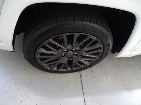 Certified 2023 Jeep Compass High Altitude AWD/4WD image 27