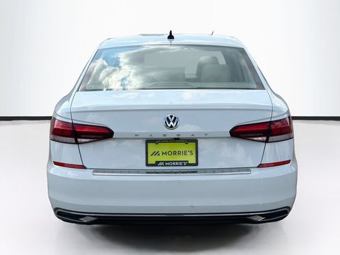 Used 2021 Volkswagen Passat 2.0T SE FWD image 6