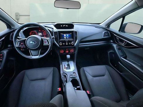 Used 2017 Subaru Impreza 2.0i Premium image 18