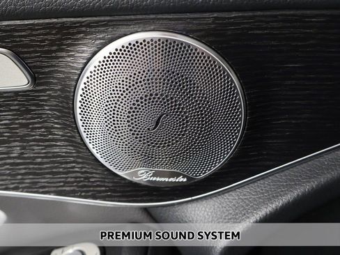 Used 2021 Mercedes-Benz GLC 300 4MATIC w/ Multimedia Package image 5