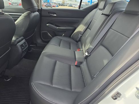 Used 2022 Nissan Altima 2.5 Platinum image 27