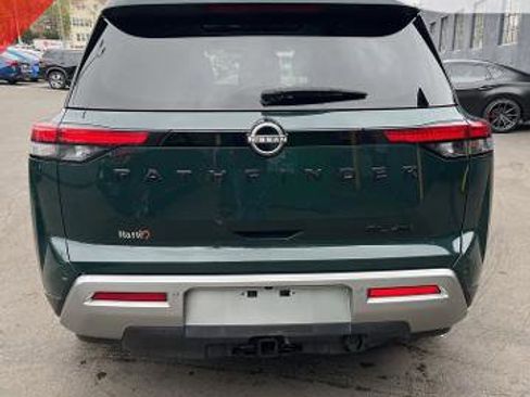 Certified 2024 Nissan Pathfinder SL w/ SL Premium Package AWD/4WD image 4