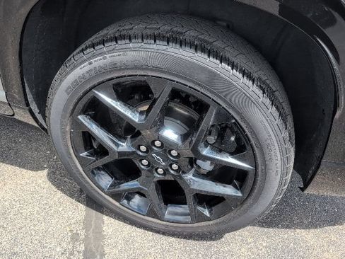 Used 2024 Chevrolet Traverse RS w/ LPO, Floor Liner Package AWD/4WD image 17