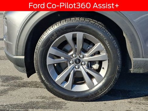 Certified 2021 Ford Explorer XLT w/ Equipment Group 202A image 8