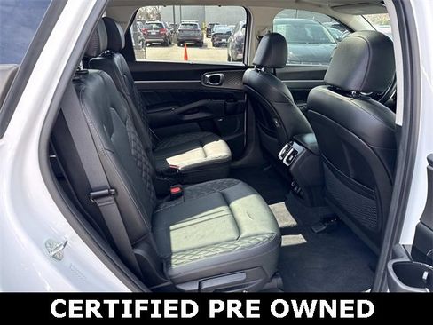 Used 2023 Kia Sorento SX image 11
