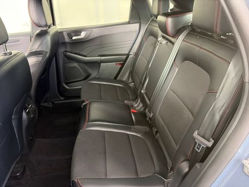 Used 2025 Ford Escape ST-Line Select AWD/4WD image 13