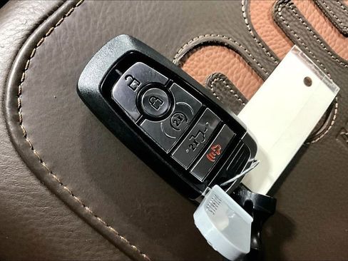 Used 2026 Ford F250 King Ranch w/ Chrome Package image 13