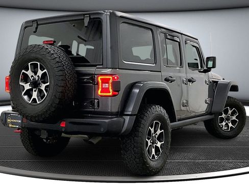 Used 2018 Jeep Wrangler Unlimited Rubicon AWD/4WD image 6