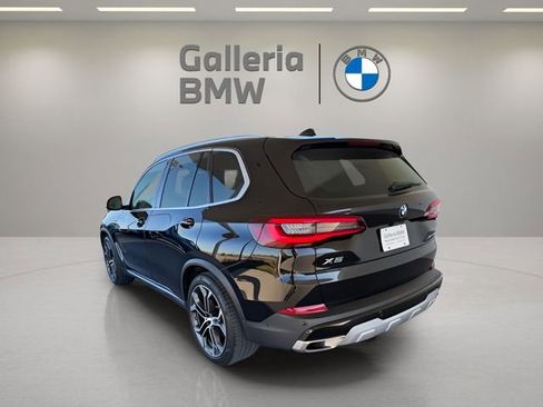 Used 2023 BMW X5 sDrive40i w/ Premium Package image 9