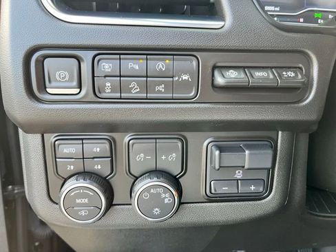 Used 2023 Chevrolet Tahoe High Country w/ Advanced Technology Package AWD/4WD image 37