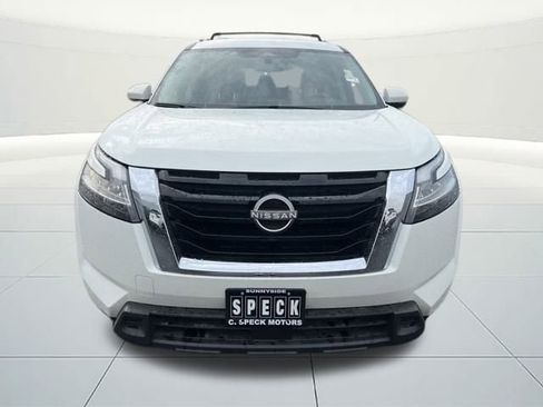 Used 2022 Nissan Pathfinder SV image 8