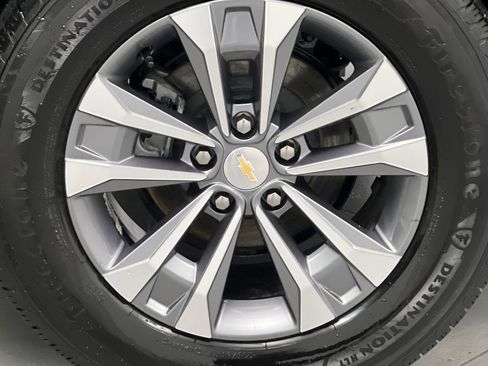 Used 2026 Chevrolet Equinox LT FWD image 60