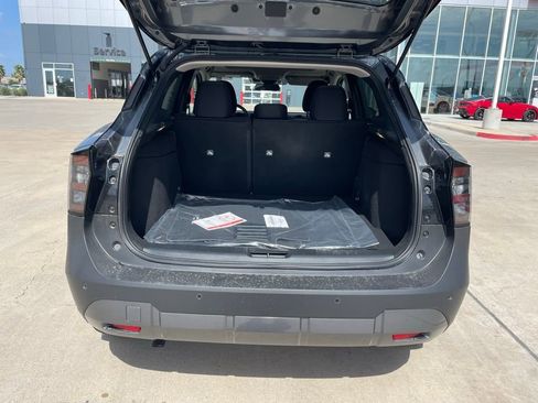 New 2025 Nissan Kicks SV w/ SV Premium Package AWD/4WD image 7