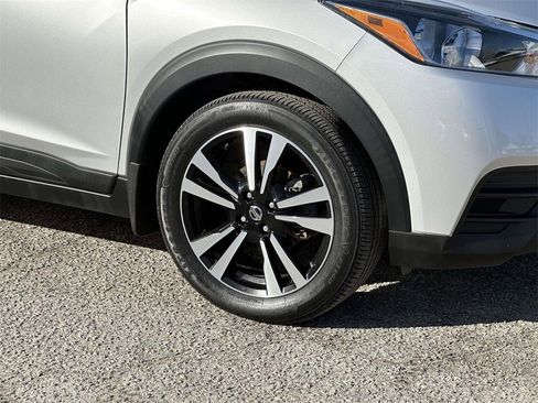 Used 2018 Nissan Kicks SV w/ Interior Electronics Package image 26