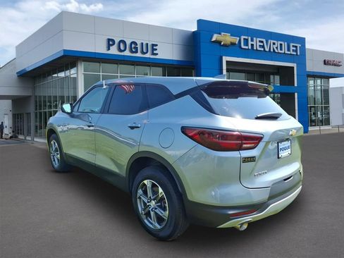 Used 2023 Chevrolet Blazer LT w/ LPO, Floor Liner Package FWD image 3