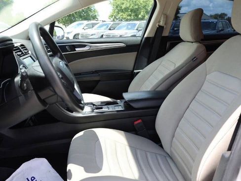 Used 2019 Ford Fusion S FWD image 13