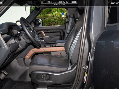 Used 2024 Land Rover Defender 110 X AWD/4WD image 20