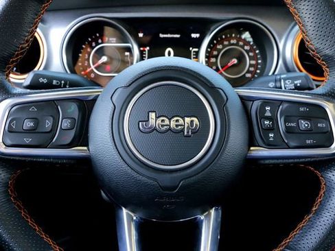 Used 2022 Jeep Gladiator Mojave w/ LED Lighting Group AWD/4WD image 12