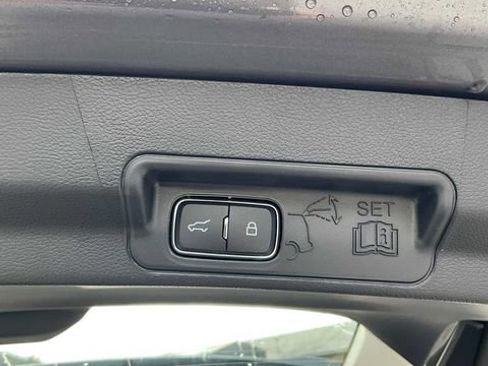 Used 2026 Ford Explorer Active AWD/4WD image 57