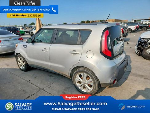 Used 2014 Kia Soul + FWD image 3