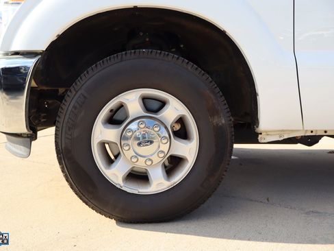 Used 2016 Ford F250 XL w/ XL Appearance Package image 12