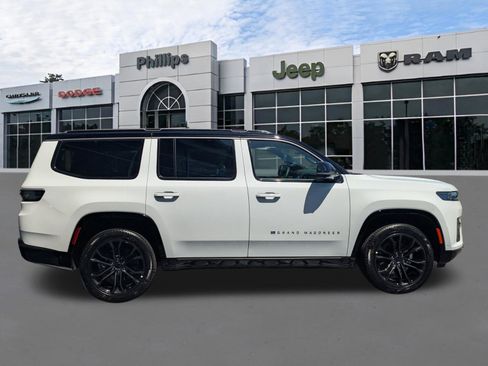 New 2026 Jeep Grand Wagoneer Summit image 2