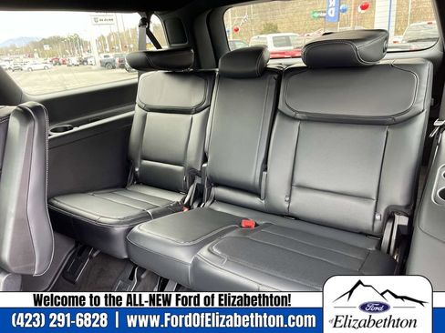 New 2026 Ford Expedition Max Platinum image 20