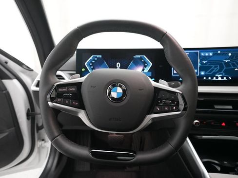 Used 2025 BMW 330i xDrive Sedan AWD/4WD image 4