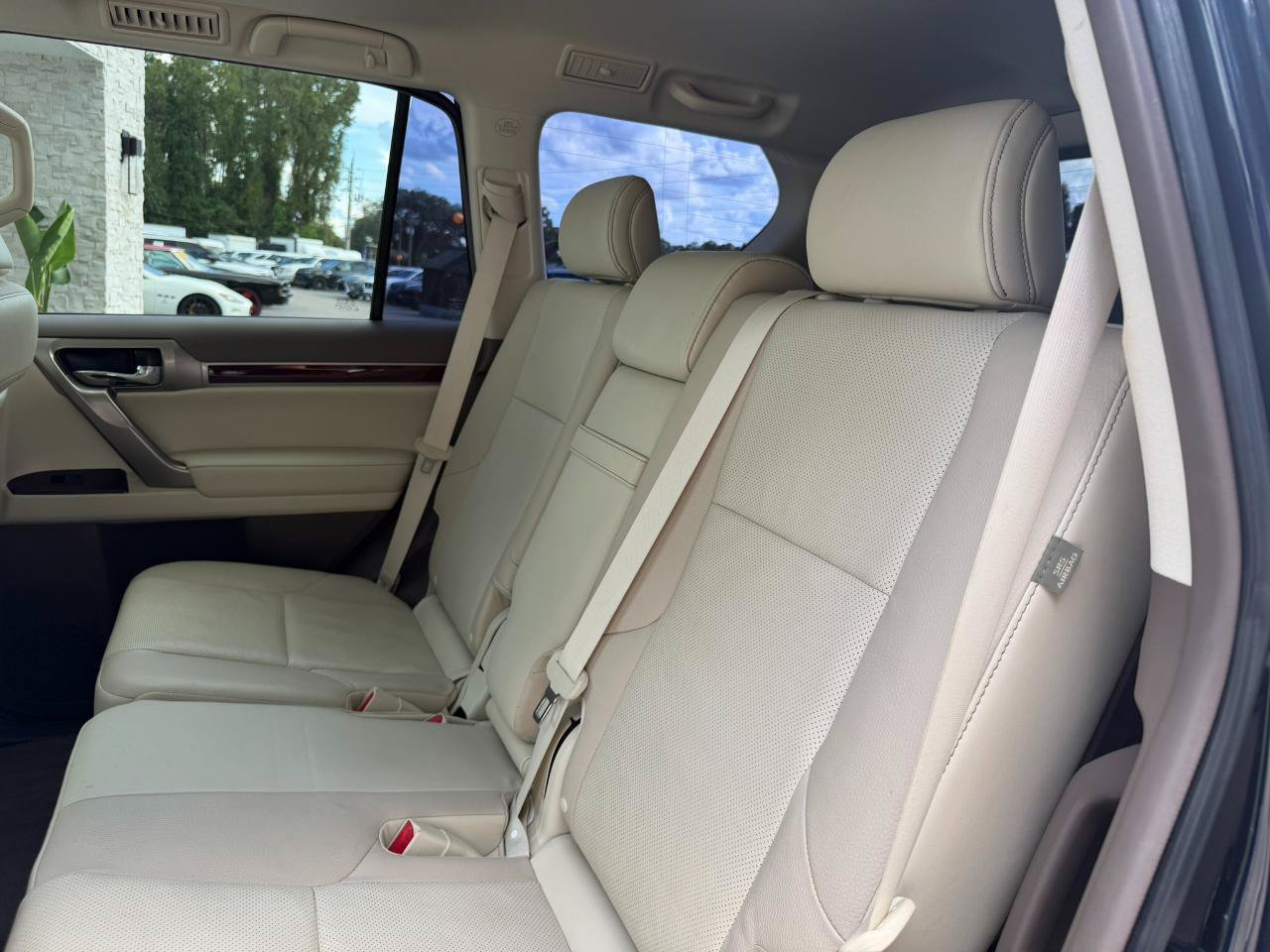Used 2018 Lexus GX 460 Premium w/ Premium Package AWD/4WD image 43
