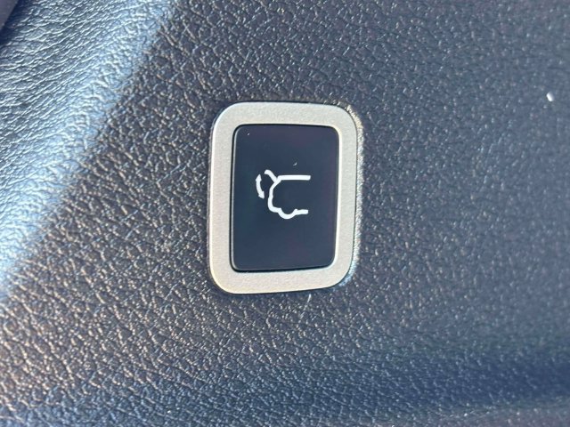 Used 2023 Chrysler Pacifica Touring-L w/ S Appearance Package FWD image 41