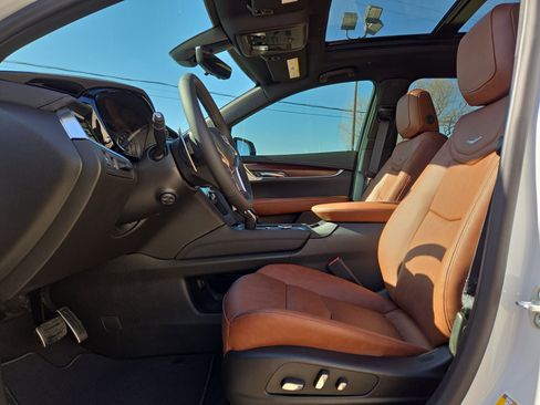 New 2026 Cadillac XT5 Sportv image 16