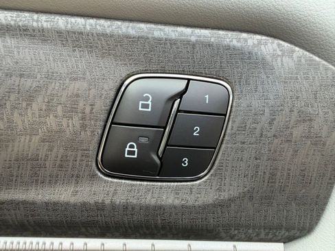 New 2026 Ford Explorer Platinum w/ LUX Leather Package image 17