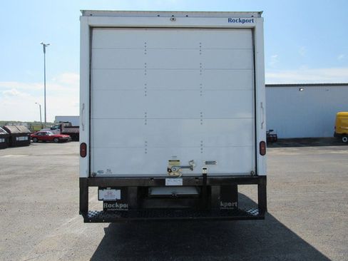 Used 2022 Ford E-450 and Econoline 450 Super Duty w/ Power Windows & Locks Group RWD image 4