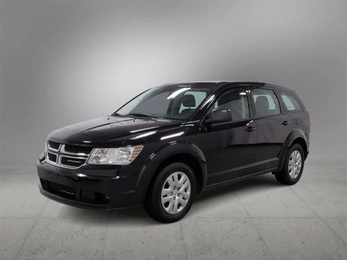 Used 2018 Dodge Journey SE image 4