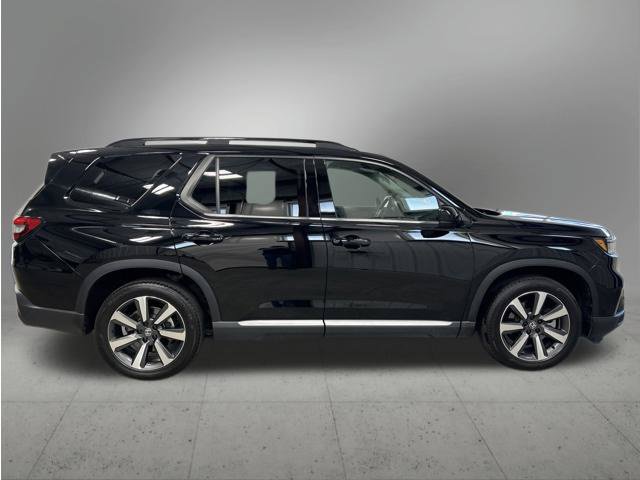 Certified 2025 Honda Pilot Touring image 7