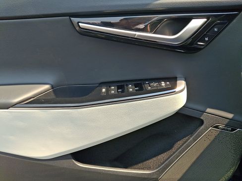 Certified 2023 Kia EV6 GT-Line AWD/4WD image 11