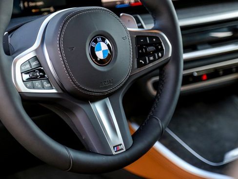 New 2026 BMW X5 xDrive40i w/ M Sport Package image 11