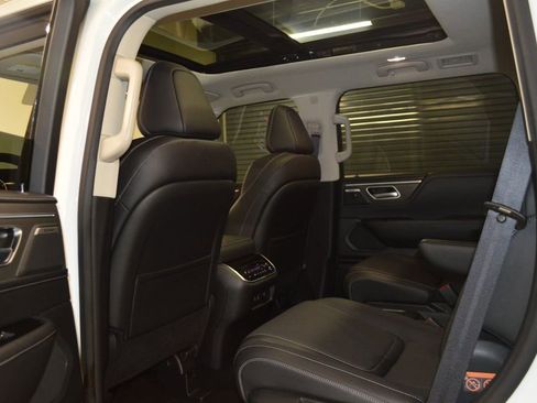 Certified 2025 INFINITI QX80 Pure RWD image 32