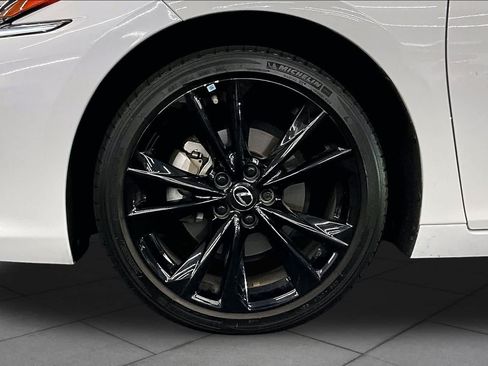 Used 2024 Lexus ES 350 F Sport w/ Accessory Package (Z1) FWD image 11