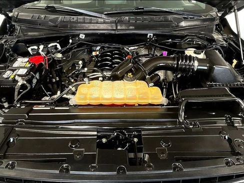 Used 2018 Ford F150 XLT image 9