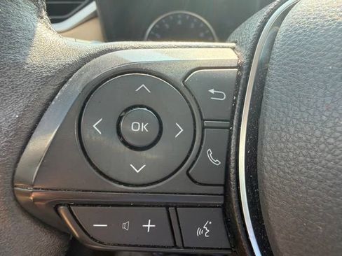 Used 2020 Toyota RAV4 XLE Premium AWD/4WD image 22
