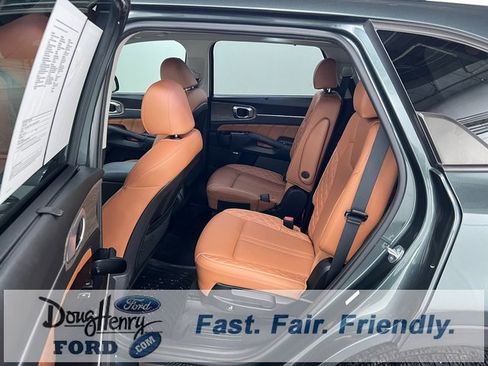 Used 2023 Kia Sorento SX Prestige image 30