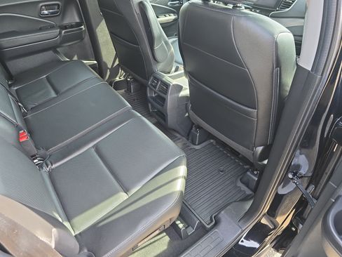 Used 2023 Honda Ridgeline RTL image 11