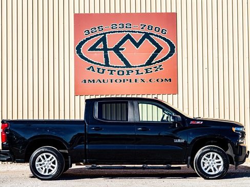 Used 2021 Chevrolet Silverado 1500 RST w/ Convenience Package II image 2