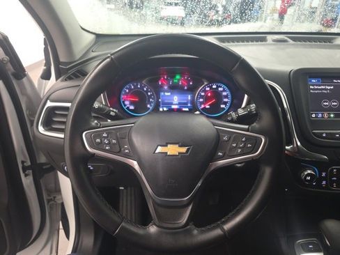 Used 2023 Chevrolet Equinox LT image 14