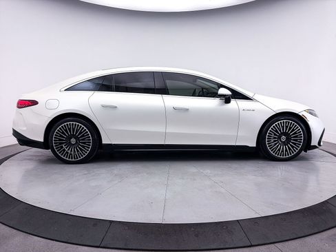 Used 2022 Mercedes-Benz EQS 450+ Sedan image 41