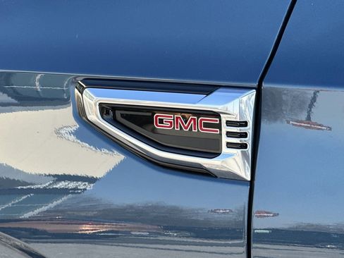 New 2026 GMC Yukon Denali w/ Advanced Technology Package image 40